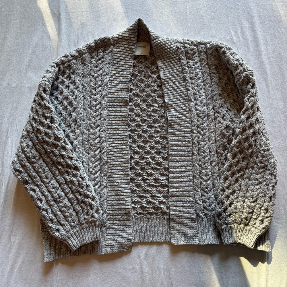 Abercrombie & Fitch Women’s Gray Cable Knit Cardigan - Size S